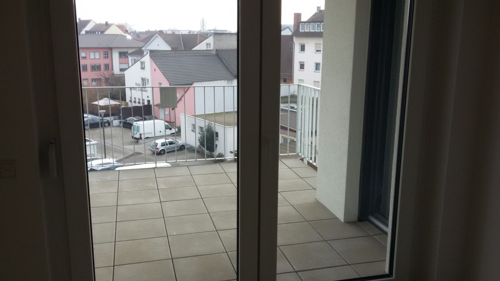 2 zimmer wohnung mit balkon in hellersdorf und hönow