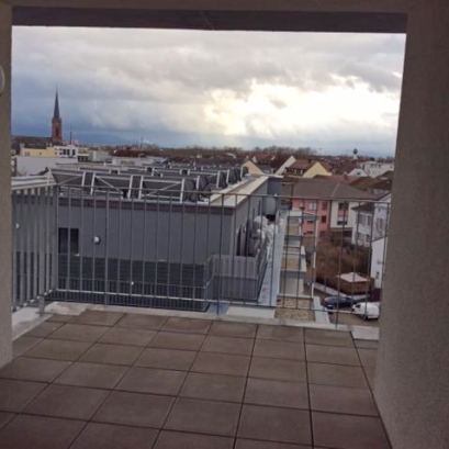 T5 en penthouse, centre ville Kehl, proche gare et tram T5 en penthouse, centre ville Kehl, proche gare et tram