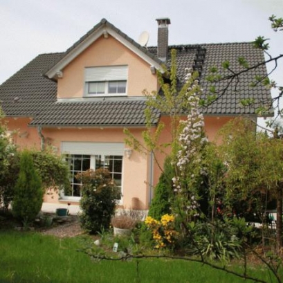 Attraktives Einfamilienhaus mit Pool in Willstätt