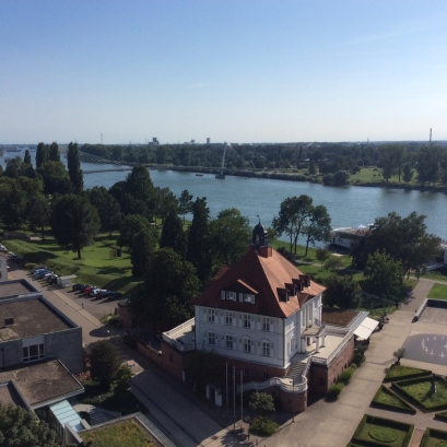 3 Zimmer-Wohnung am Rheinufer mit Herrlichem Blick