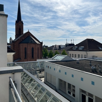 Grand appartement 2 pièces avec terrasse et cuisine équipée neuve Kehl place du marché