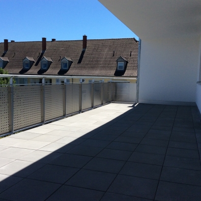 Exklusive Attikawohnung mit EBK und TG-Stellplatz in Kehl Stadtmitte