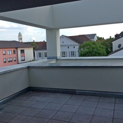 Gepflegte 4 Zimmer Wohnung, 2 Balkone und 2 Bäder, Kehl-Zentrum
