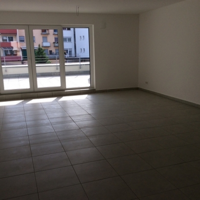 großzügige 3 Zimmer-Wohnung mit Balkon und TG- Stellplatz in Kehl-Zentrum