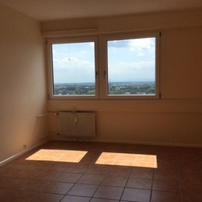 Top 3 Zimmer-Wohnung am Rheinufer, Kehl Top 3 Zimmer-Wohnung am Rheinufer, Kehl
