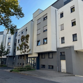 T5 avec 2 balcons et 2 sdb Kehl près tram et gare