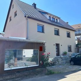 Einfamilienhaus mit viel Platz auch in 2 Einheiten nutzbar dazu Anbau als Büro in Rheinau