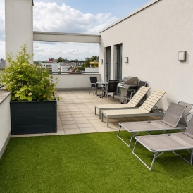 Lichtdurchflutete, möblierte 4 Zimmer Penthouse Wohnung in Kehl Stadtmitte